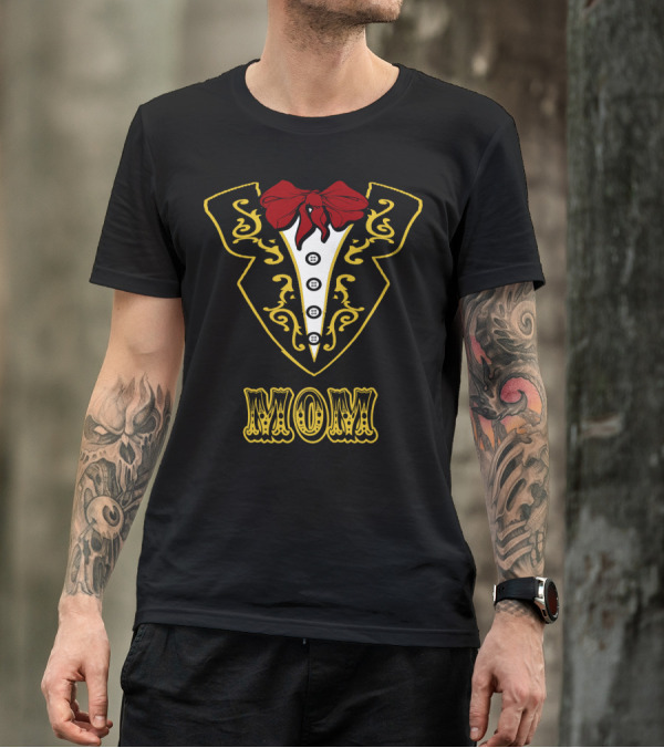 Mom Ringmaster Circus Birthday Party T-Shirt