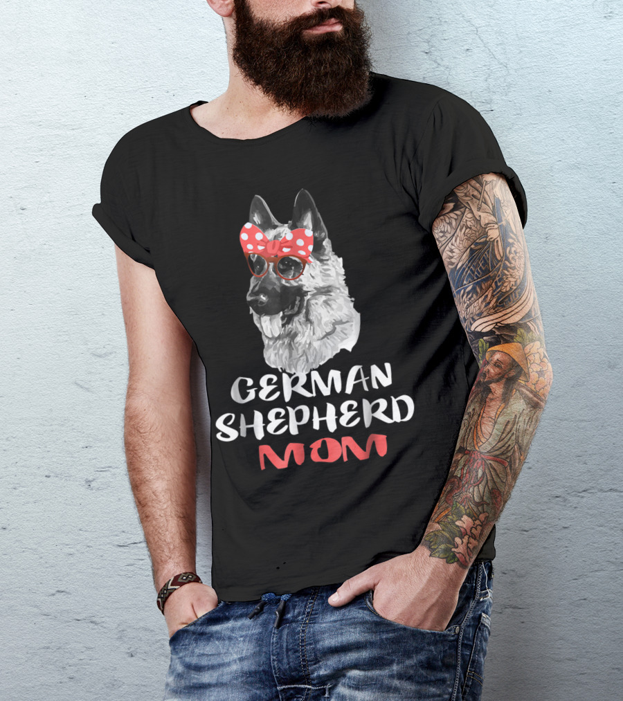 German Shepherd Mom Mother Dog Lover Owner Dog With Red Bow And Glasses T-Shirt