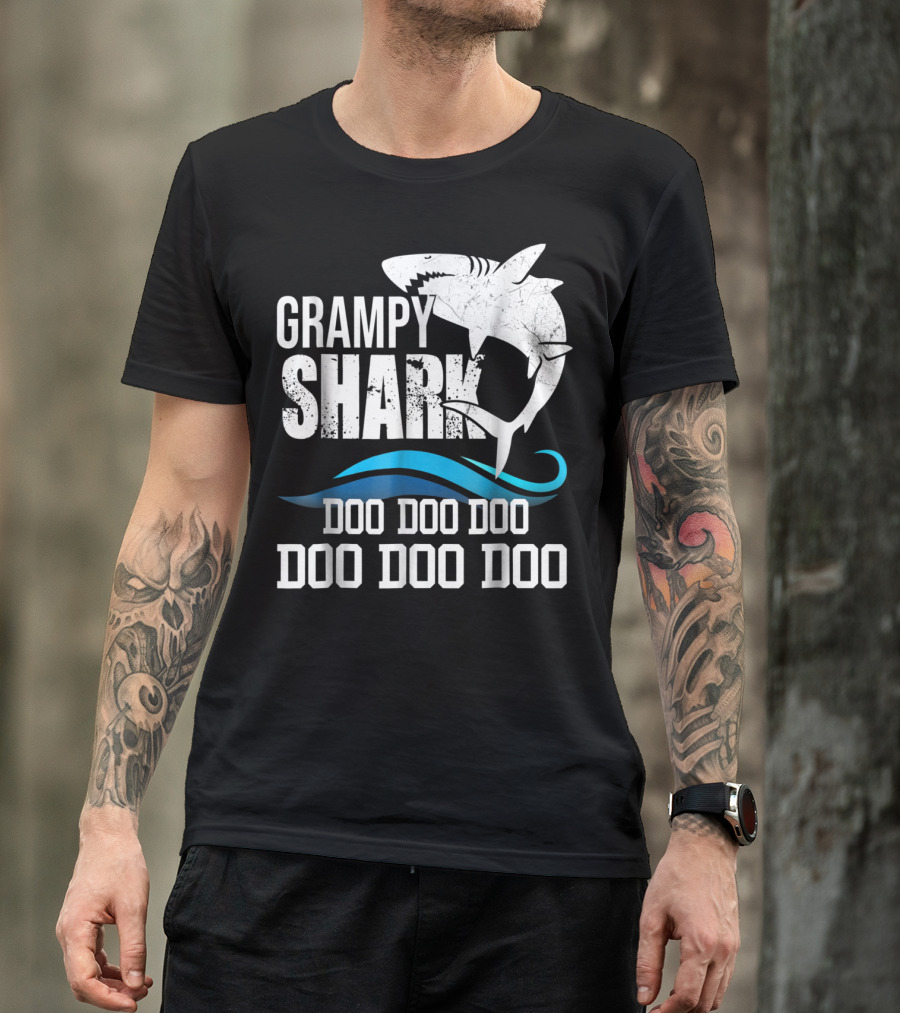 Grampy Shark Doo Doo Doo Halloween Grandma Mother Mom T-Shirt