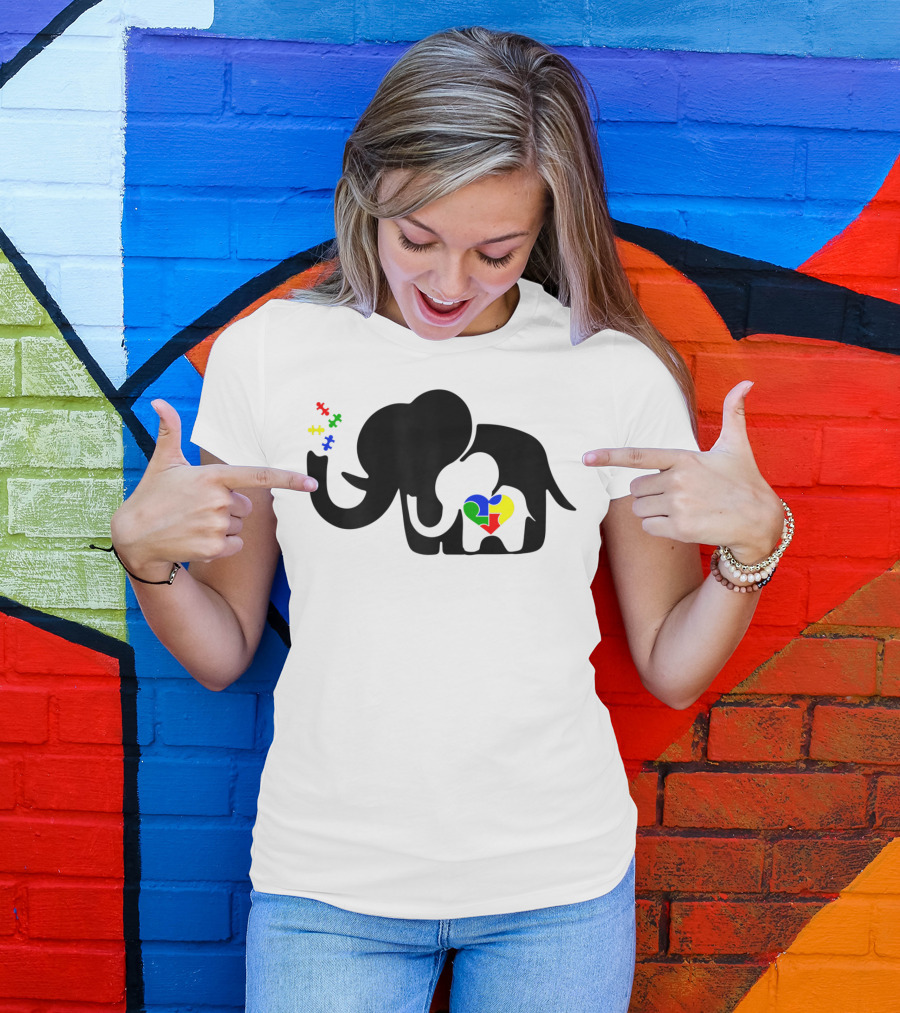 Autism Awareness Elephant With Puzzle Heart And Baby Elephant For Autism Mom T-Shirt