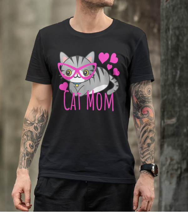 Cute Kawaii Cat Mom With Pink Glasses And Hearts T-Shirt