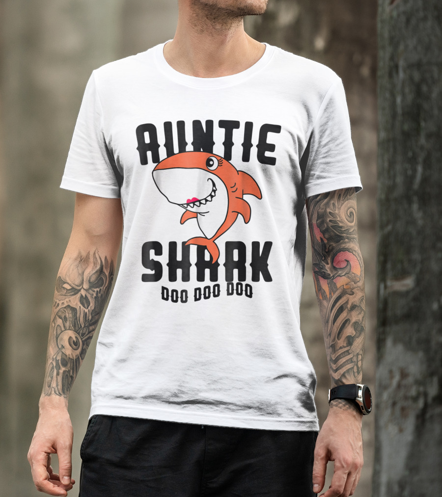 Auntie Shark Doo Doo Doo Mom Grandma Halloween Christmas T-Shirt