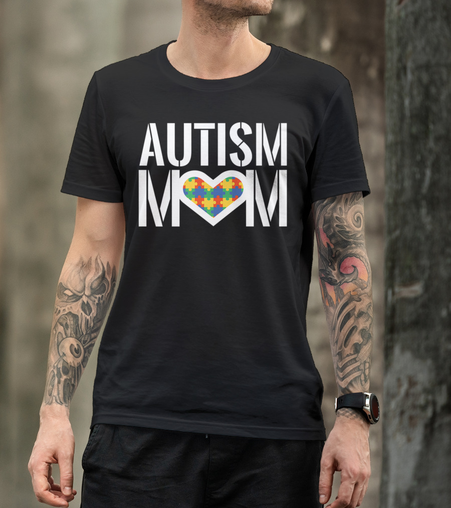 AUTISM MOM Heart Puzzle T-Shirt