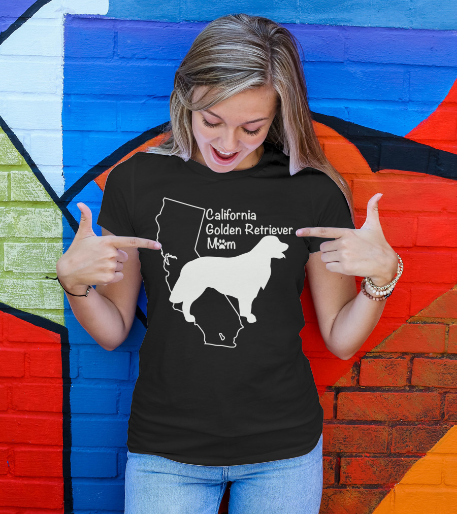 California Golden Retriever Mom T-Shirt
