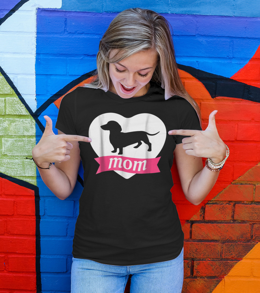 DACHSHUND MOM Heart Silhouette Vintage Fleece T-Shirt