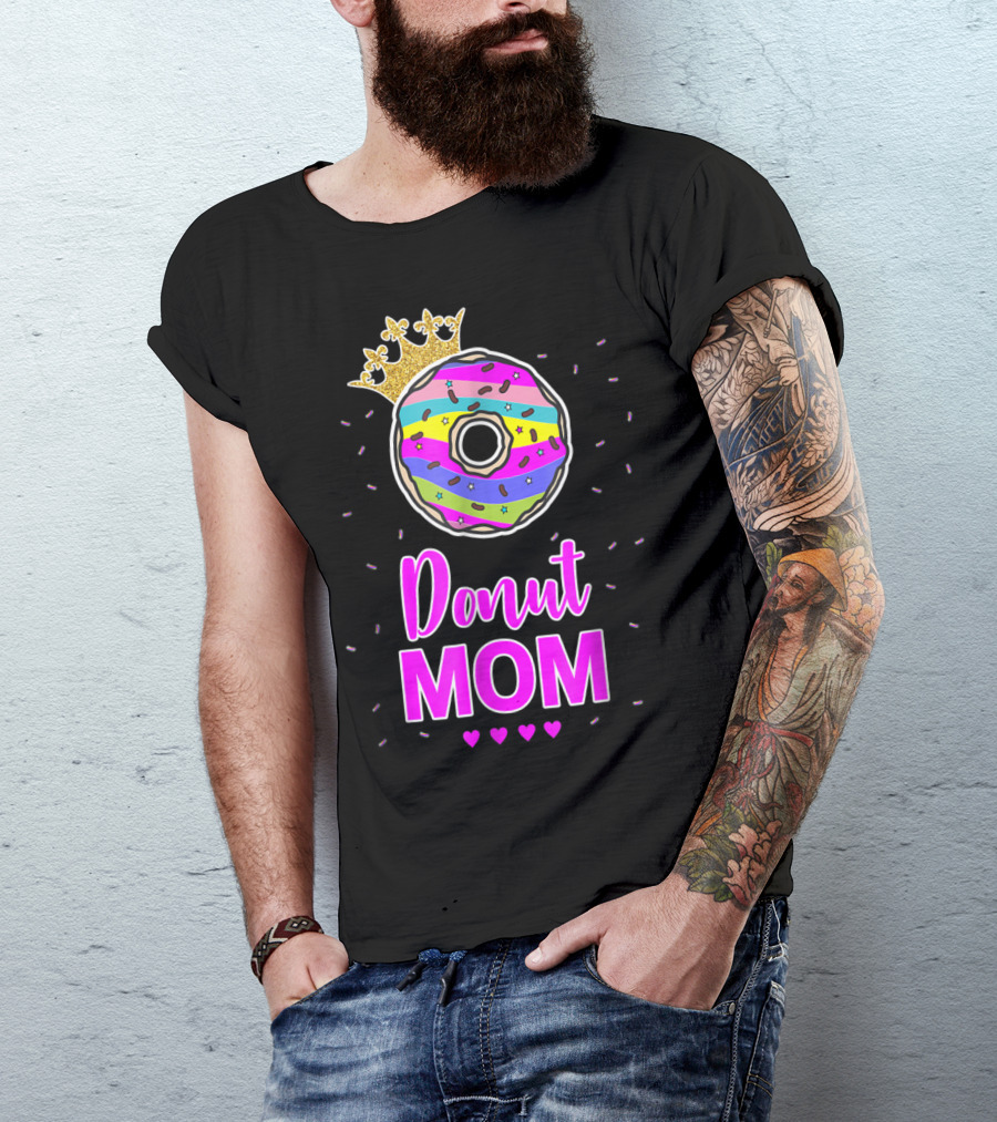 Donut Mom Birthday Girl Matching Family Cake24 Multicolored Crown Hearts T-Shirt