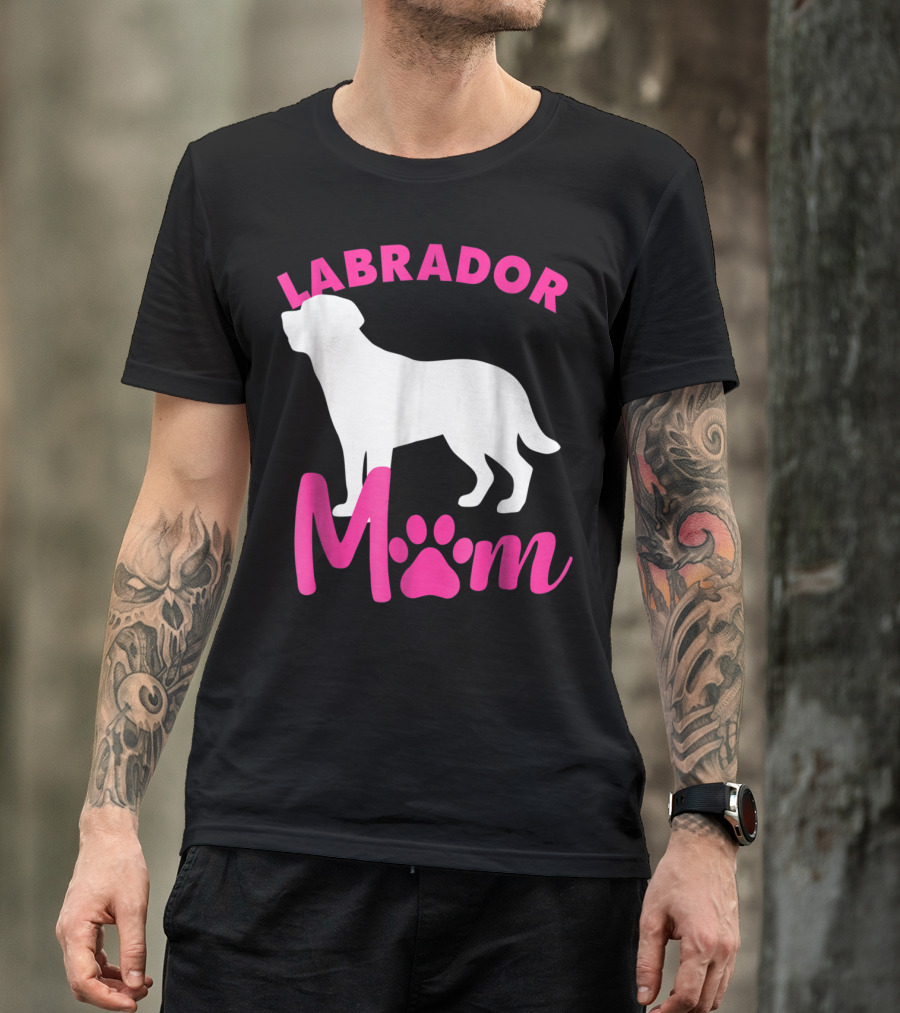 LABRADOR MOM T-Shirt