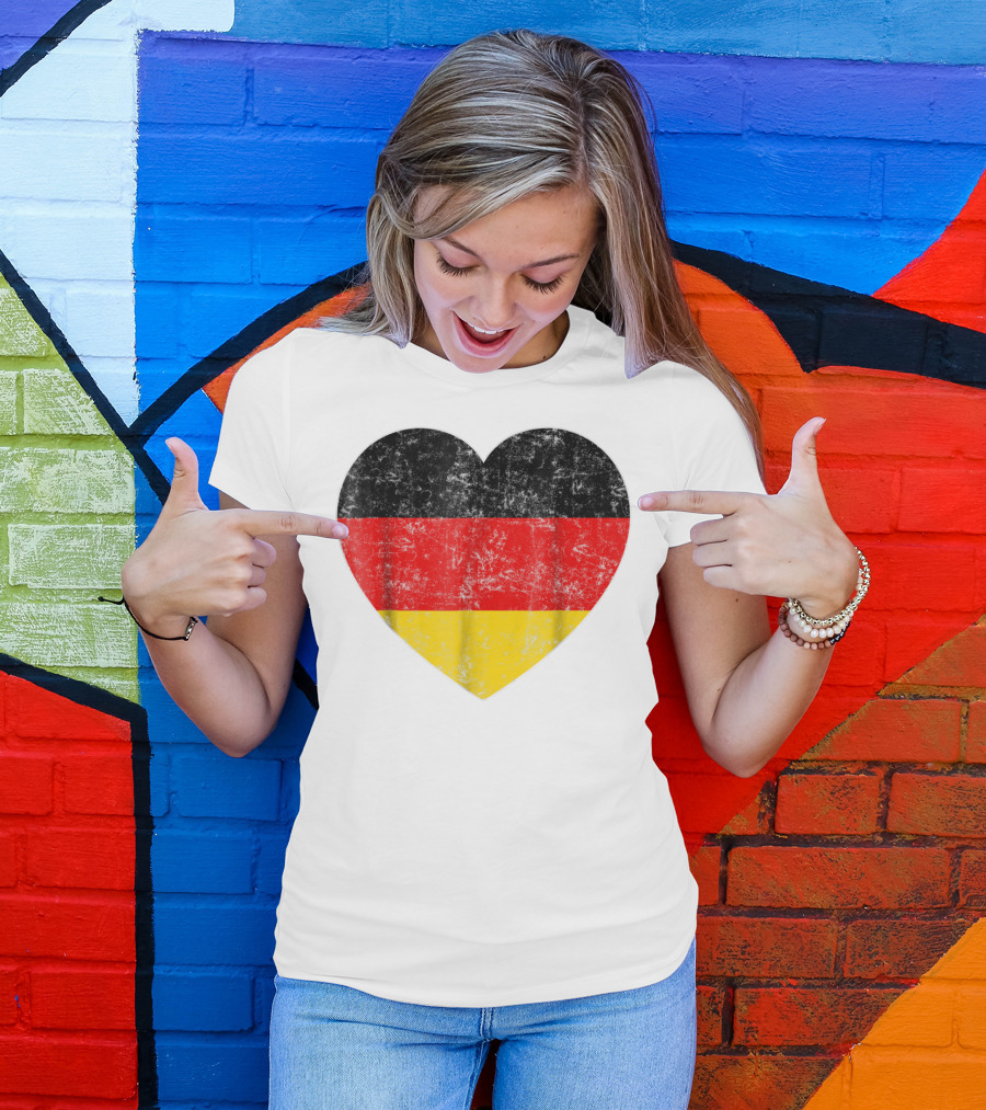 Oktoberfest German Flag Heart Germany Mom Wife56 Oktoberfest T-Shirt