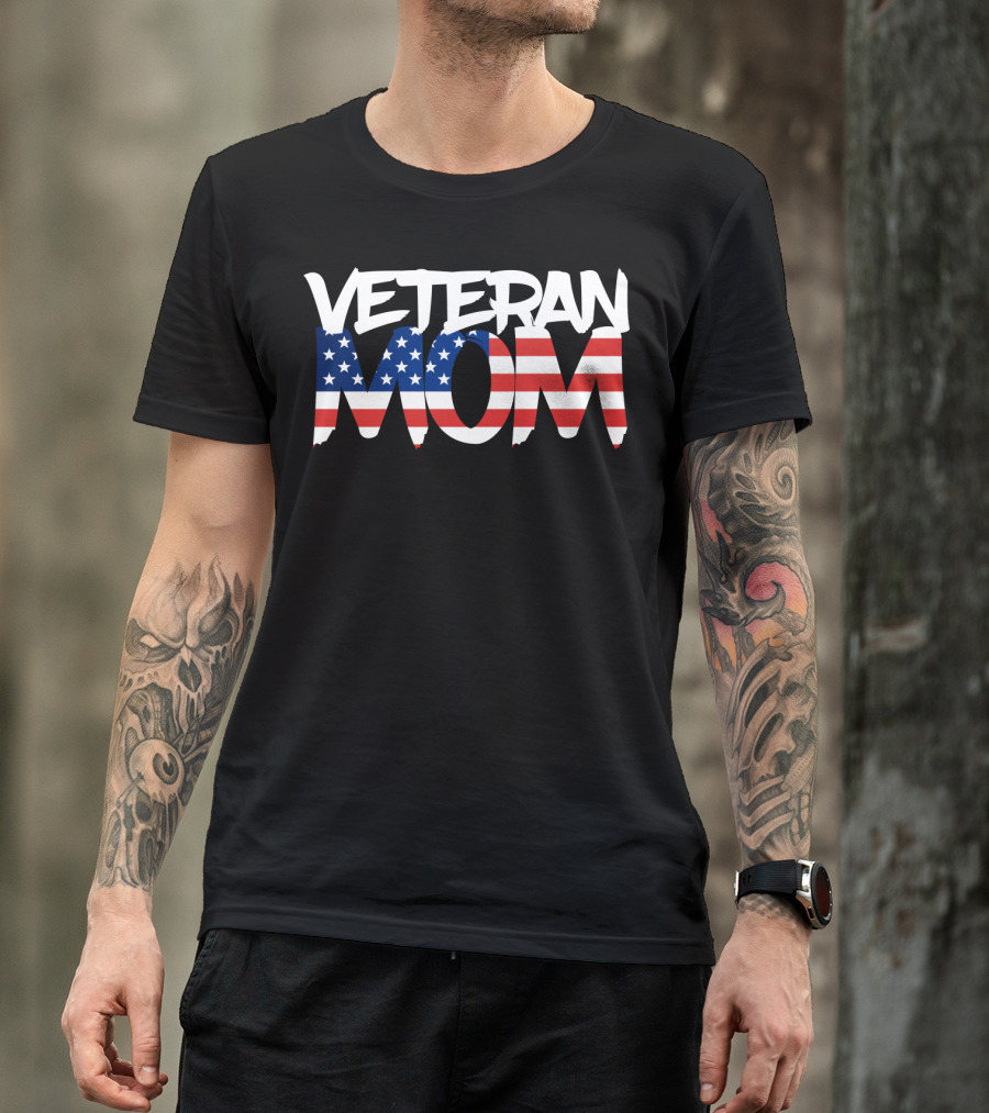 Veteran Mom US Flag 4th Of July T-Shirt