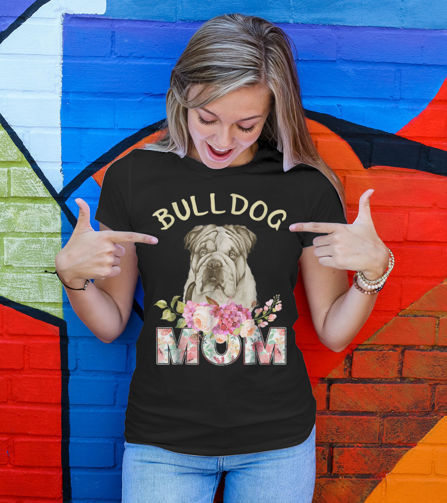 BULLDOG MOM Floral Bulldog T-Shirt