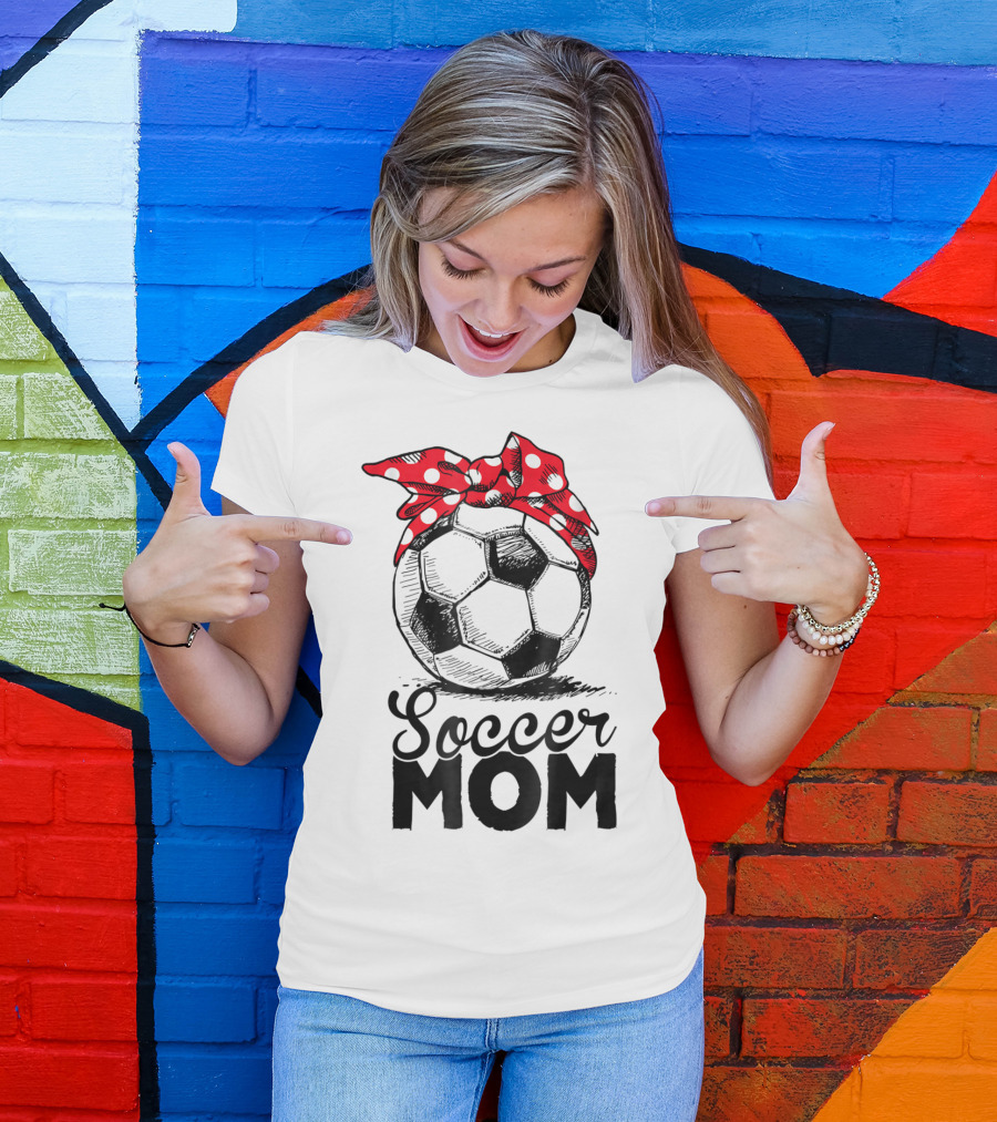Funny Soccer Mom Polka Dot Bandana Vintage Soccer Fan Player17 T-Shirt