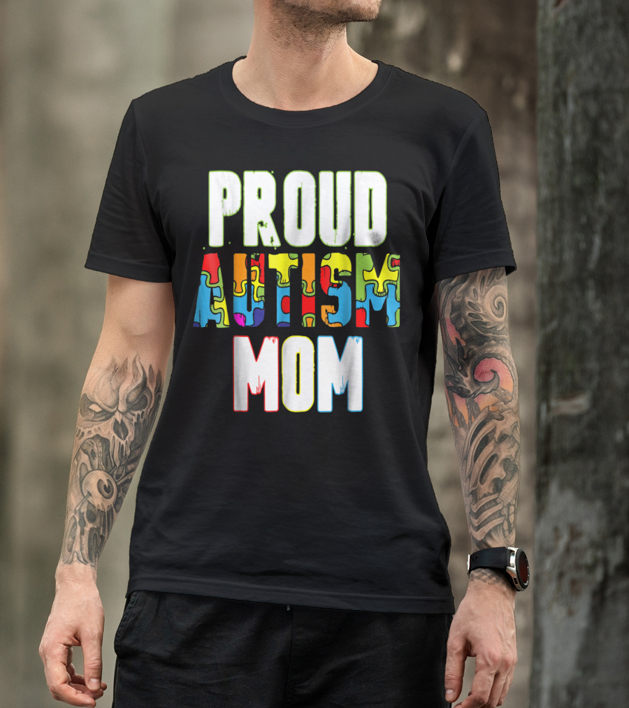 PROUD AUTISM MOM Autism Awareness Puzzle T-Shirt