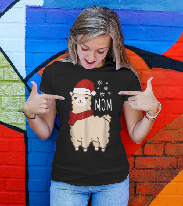 Christmas Mom Llama Cria Herd Xmas Mother Santa Hat Snowflakes T-Shirt