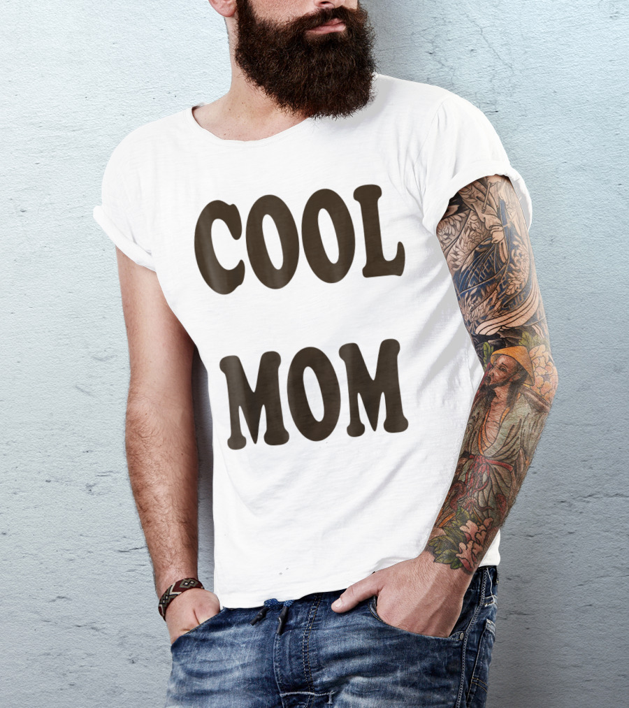 COOL MOM T-Shirt