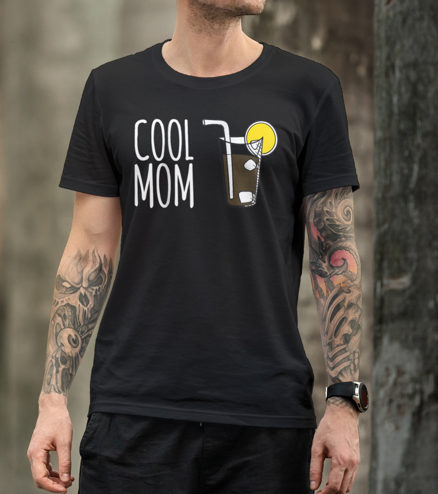 COOL MOM Lemon Drink With Ice And Straw T-Shirt