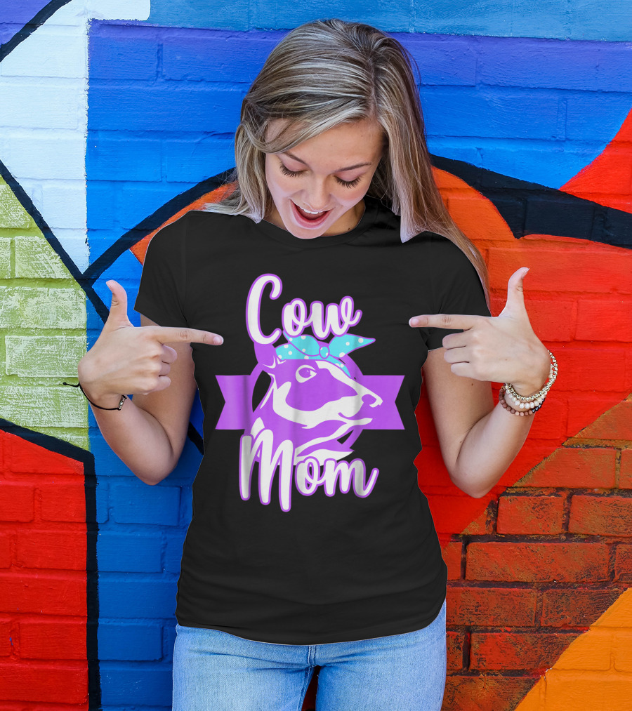 Cow Mom Crazy Cow Lady Dairy Farmer T-Shirt