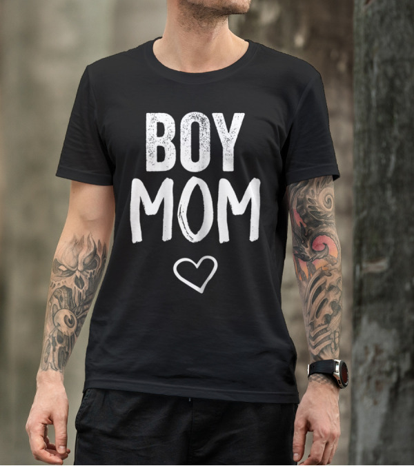 Boy Mom Cute Heart Design For New Mothers Of Baby Boy T-Shirt