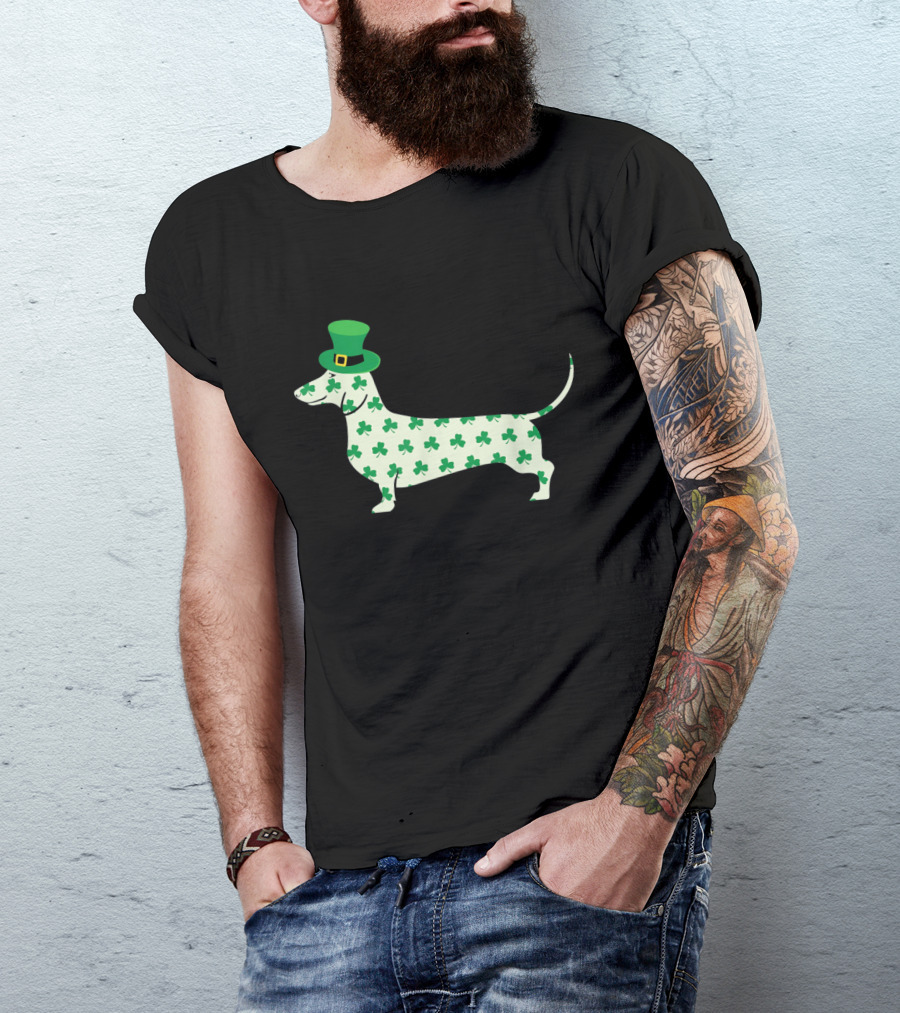 St. Patricks Day Dachshund In Shamrock Pattern With Leprechaun Hat T-Shirt