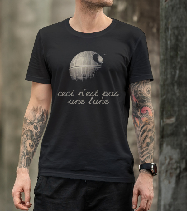 Ceci N'est Pas Une Lune Death Star Magritte T-Shirt