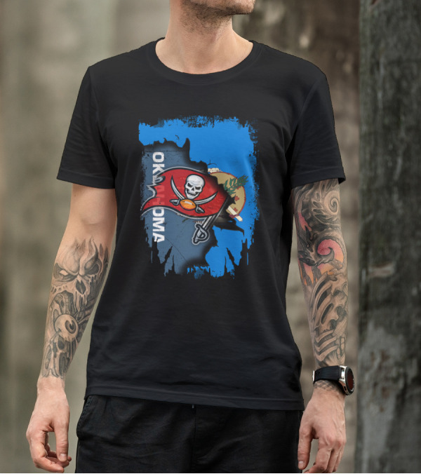 OKLAHOMA Buccaneers Flag Symbol With State Backdrop T-Shirt