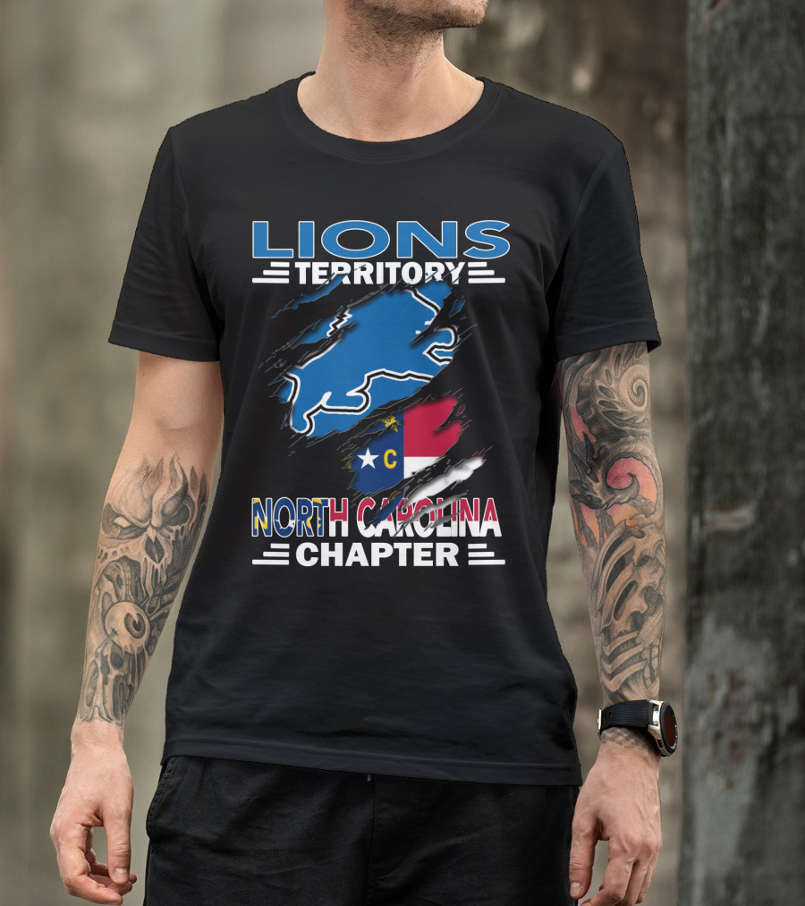 Lions Territory North Carolina Chapter State Flag Ripped T-Shirt
