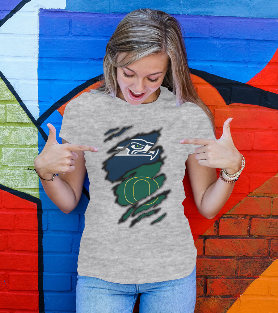 Seattle Seahawks Oregon Ducks Logo Fusion T-Shirt