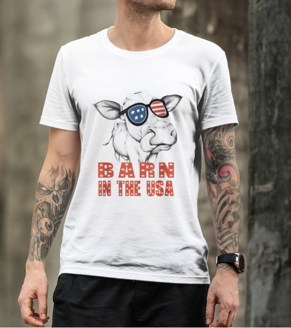 Barn In The USA Patriotic Flag Sunglasses Cow T-Shirt