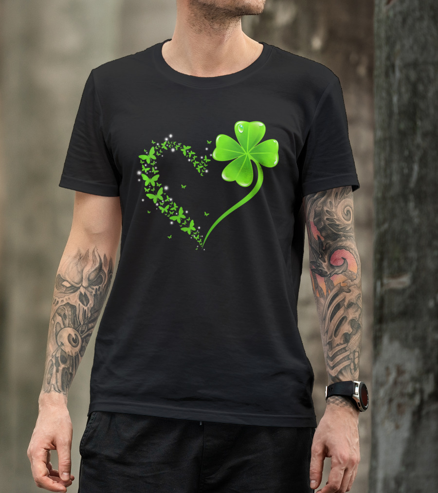 Heart Shamrock Butterfly St Patrick's Day Green Clover T-Shirt