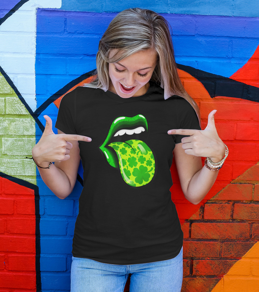 Green Shamrock Lips St Patricks Day Women T-Shirt