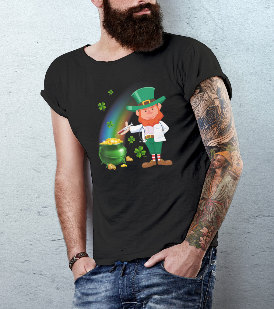 Leprechaun With Stethoscope And Syringe By Pot Of Gold And Rainbow T-Shirt
