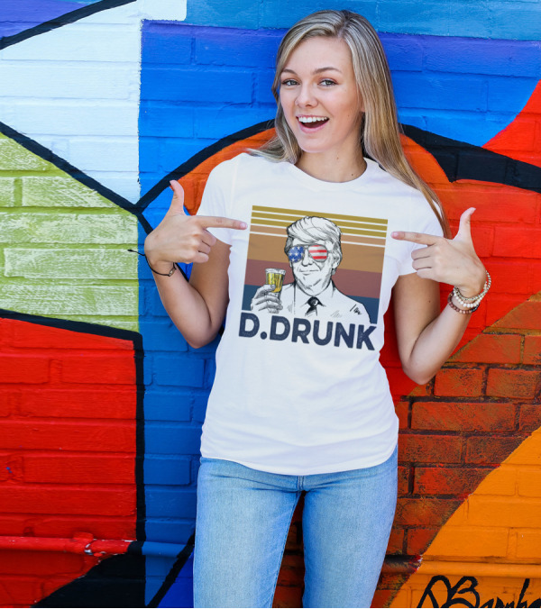 Donald Trump D Drunk Drink Vintage USA Flag Sunglasses T-Shirt