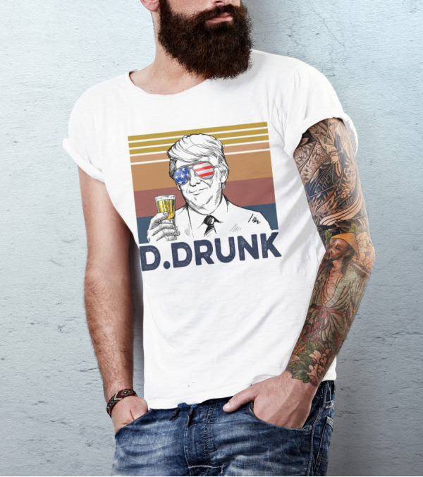 Donald Trump D Drunk Drink Vintage USA Flag Sunglasses T-Shirt
