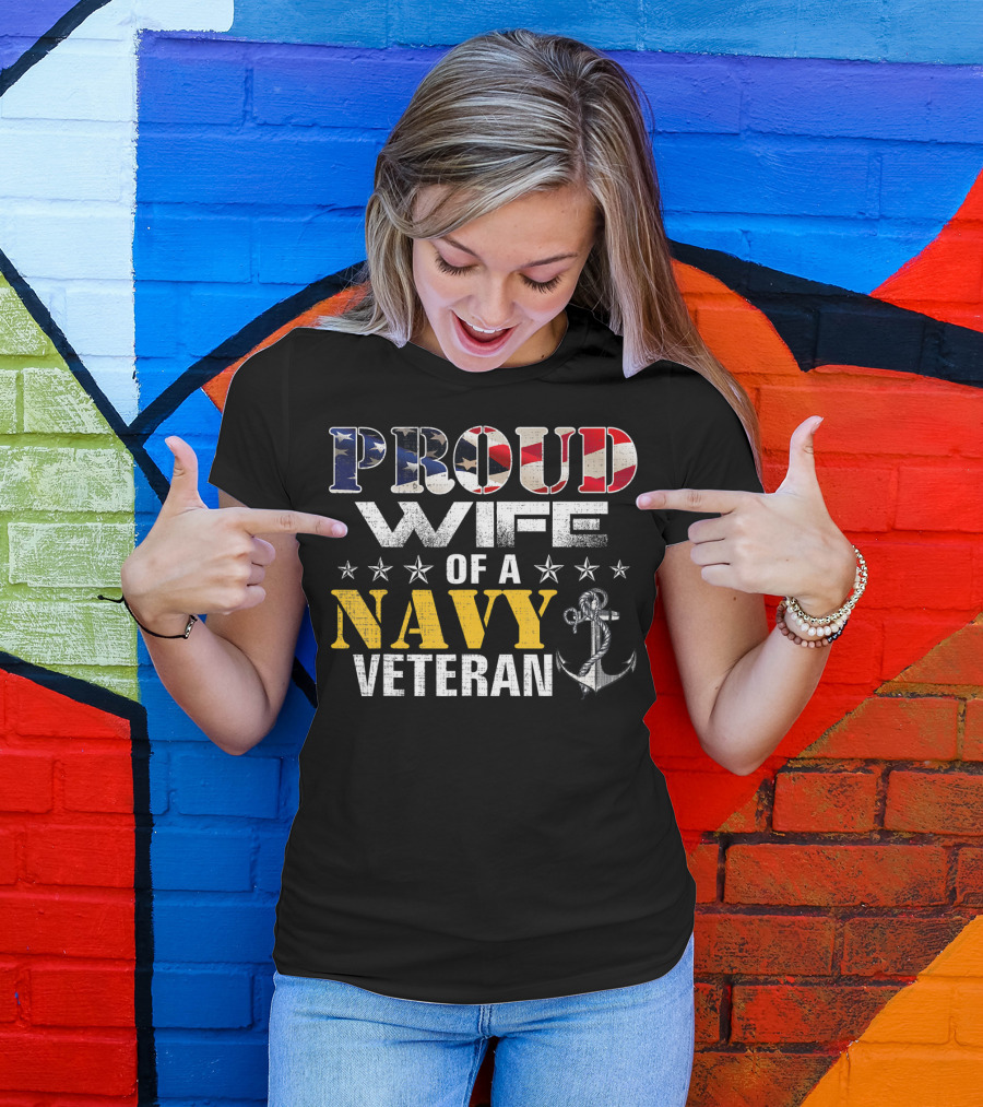 Proud Wife Of A Navy Veteran USA Flag Anchor Stars T-Shirt