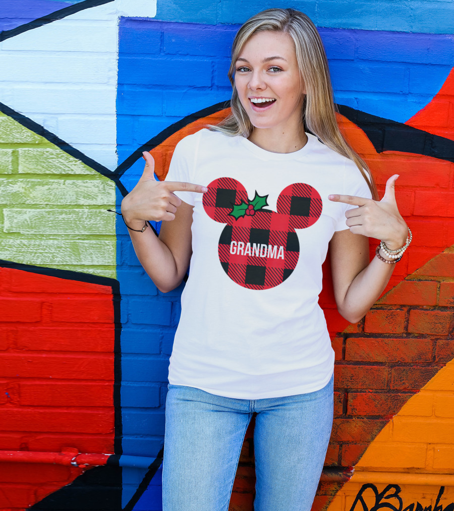 Disney Minnie Mouse Plaid Grandma Holiday Family Christmas T-Shirt