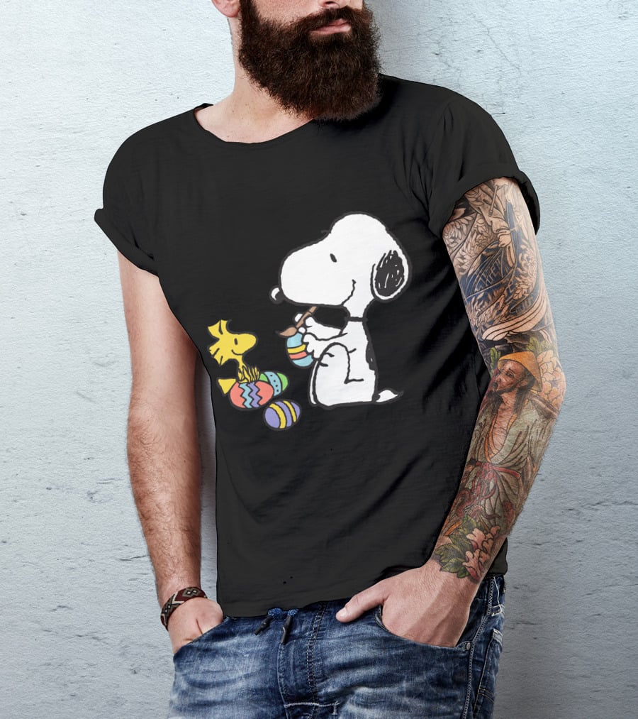 Peanuts Snoopy And Woodstock Painting Easter Eggs T-Shirt