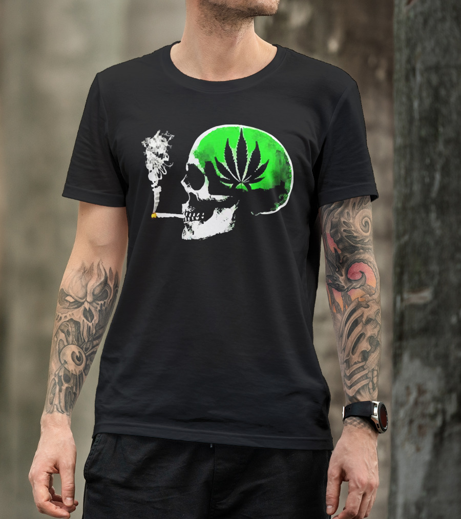 Weed Leaves Skull Smoking Joint Green Marijuana T-Shirt