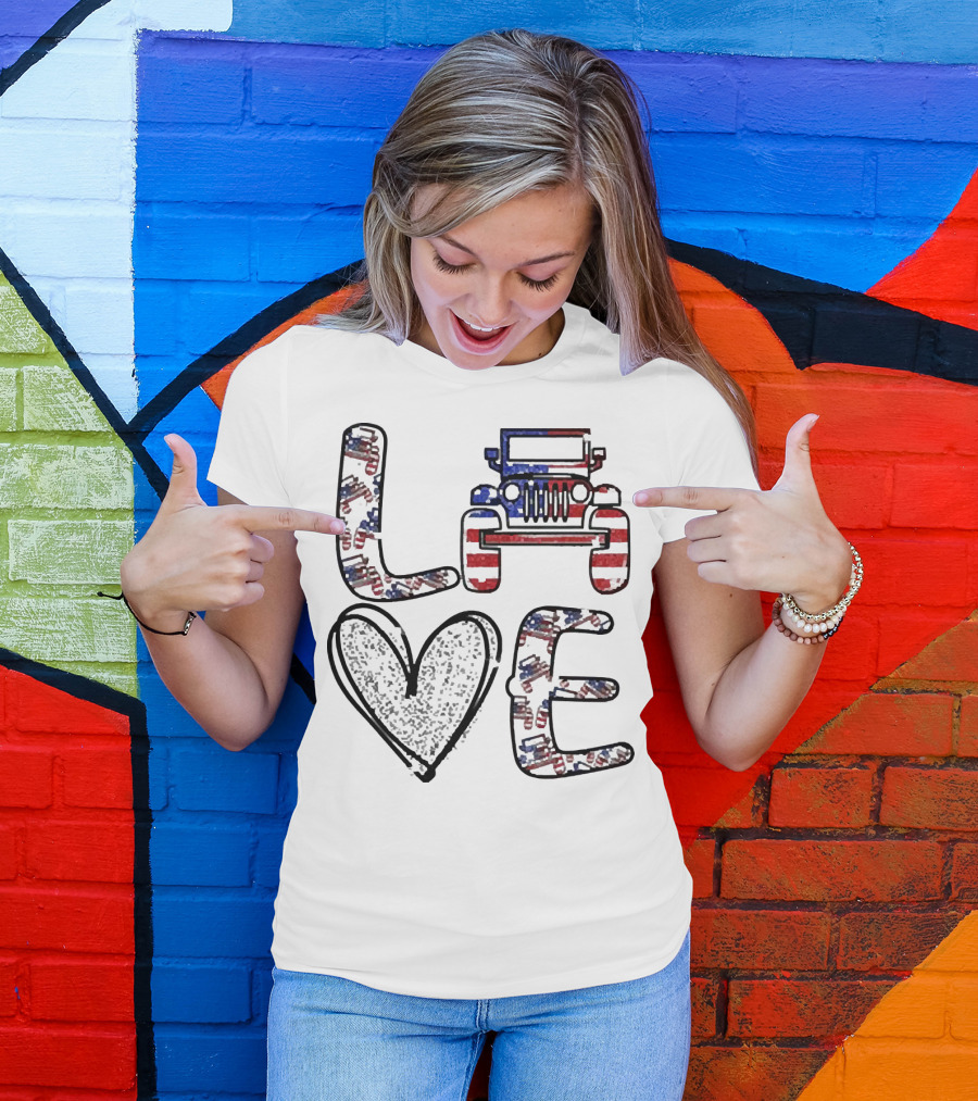 Love Jeep American Flag Enthusiast T-Shirt