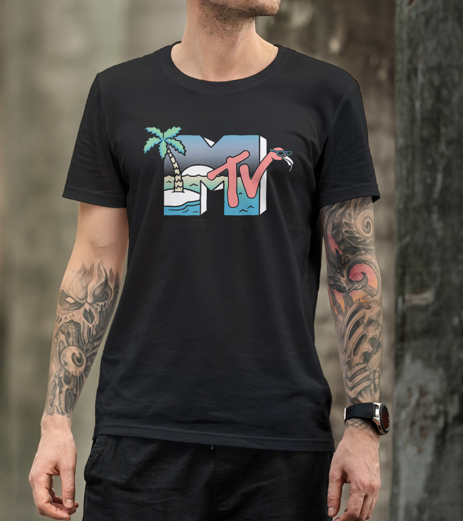 MTV Music Television Beach Island Flamingo Sunglasses T-Shirt