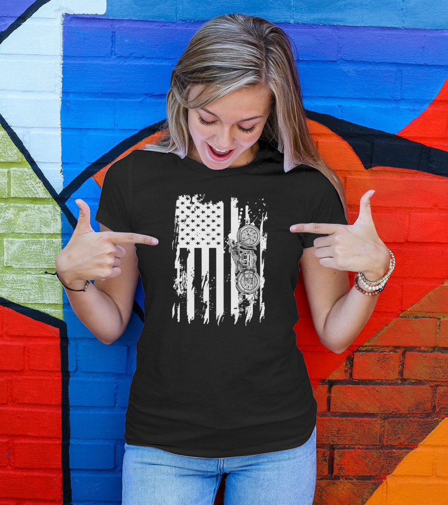 Vintage Retro Motorcycle With Grunge American Flag Background T-Shirt