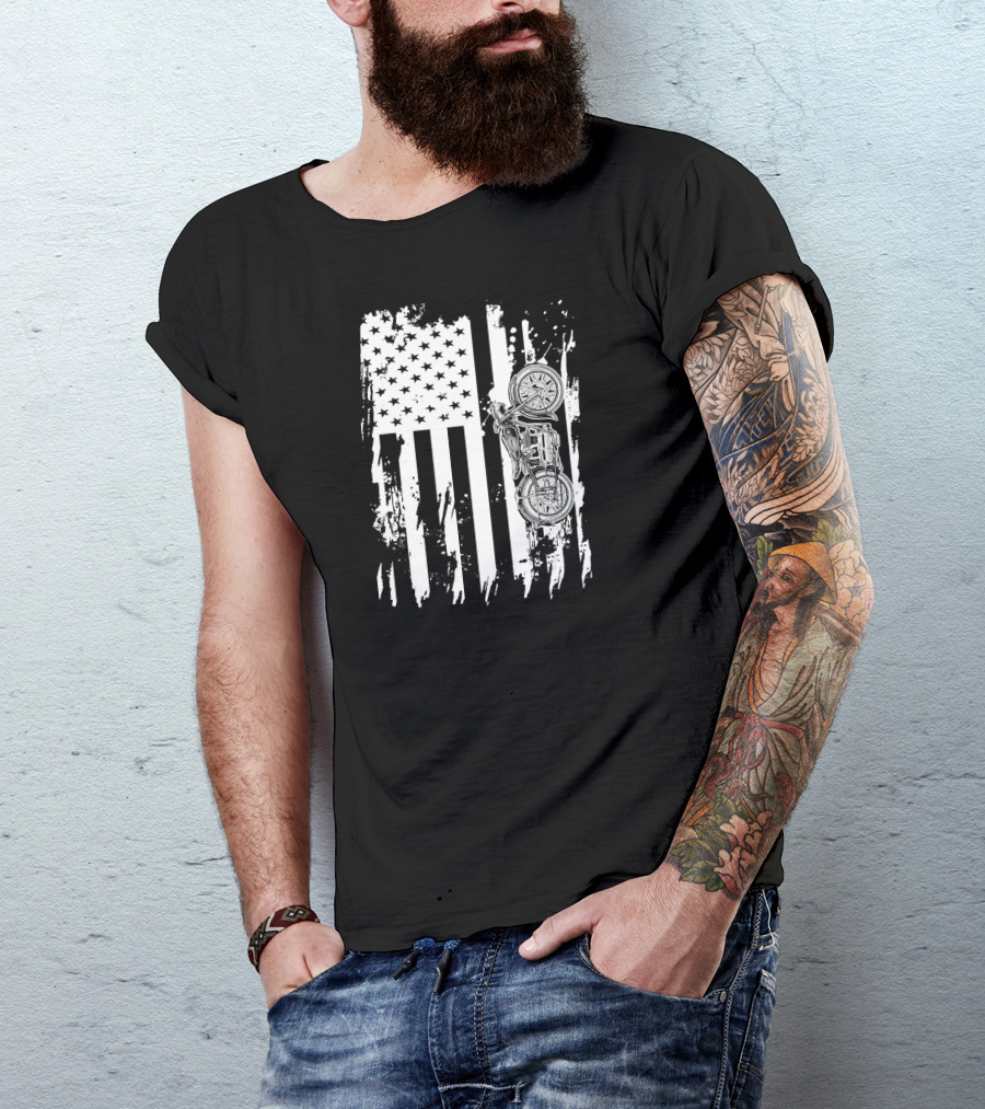 Vintage Retro Motorcycle With Grunge American Flag Background T-Shirt