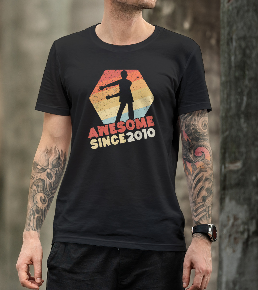 Awesome Since 2010 Retro Vintage Style For 10 Year Old Birthday Boy T-Shirt