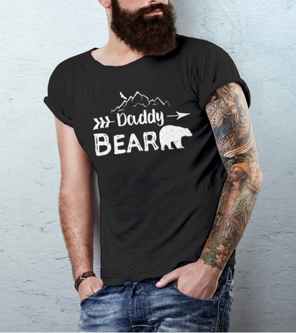 Daddy Bear Family Camping Matching Design With Mountains And Arrow T-Shirt