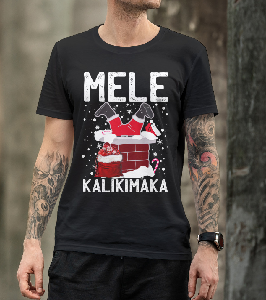 Mele Kalikimaka Santa In Chimney With Gifts Candy Cane Snowflakes Hawaiian Christmas T-Shirt