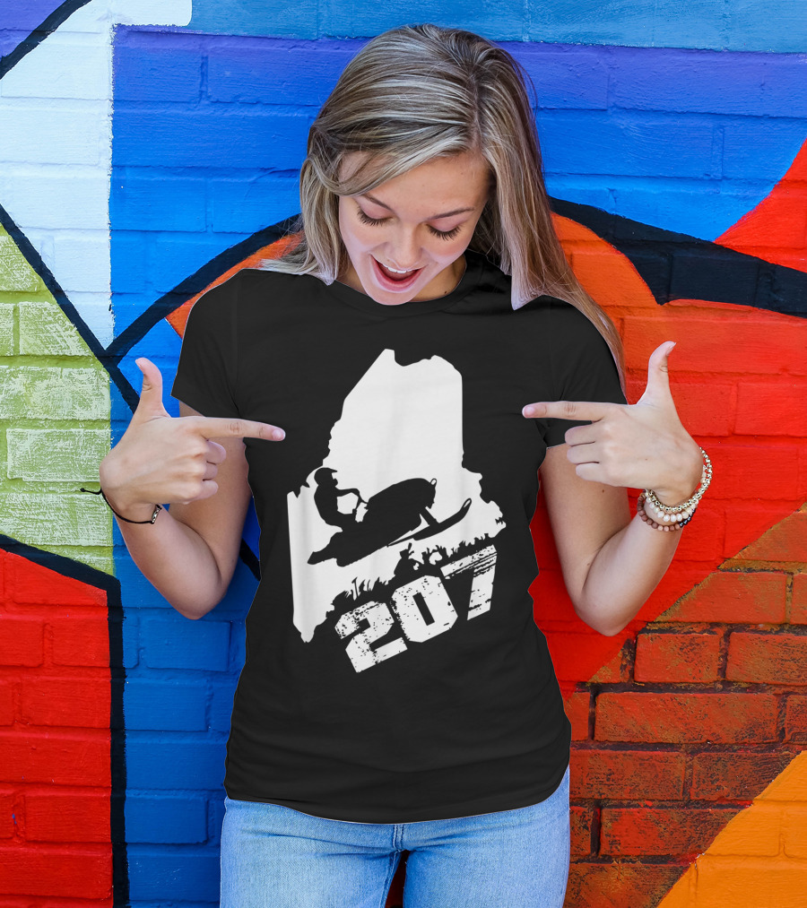 Maine 207 Snowmobile Silhouette In State Outline T-Shirt