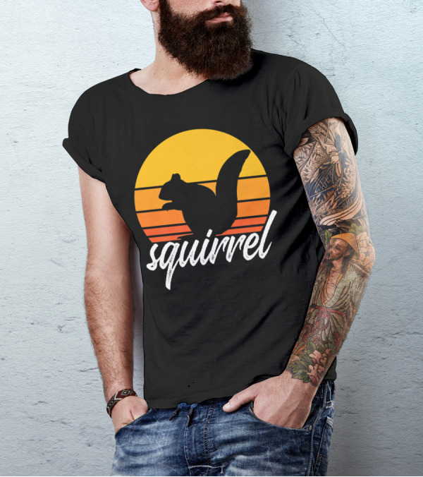 Squirrel Retro Sunset Silhouette Animal Lover Vintage T-Shirt