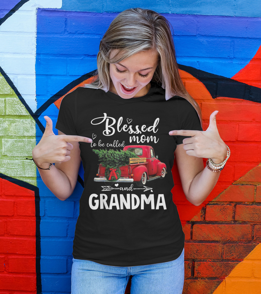 Blessed To Be Called Mom And Grandma Red Truck With Christmas Tree T-Shirt