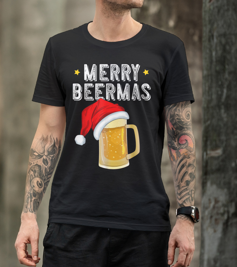 Merry Beermas Christmas Beer Santa Hat Beer Mug T-Shirt