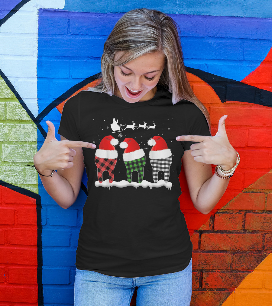 Funny Dentist Hygienists Christmas Pajama Santa Tooth Plaid T-Shirt