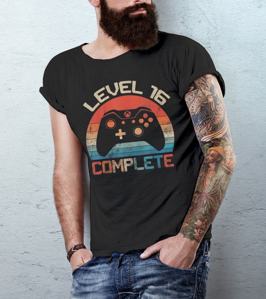 Level 16 Complete Vintage Birthday Gaming Controller Retro 16th T-Shirt