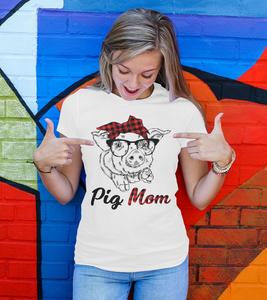 Pig Mom Piggy Outfit Mother Plaid Bow Glasses T-Shirt